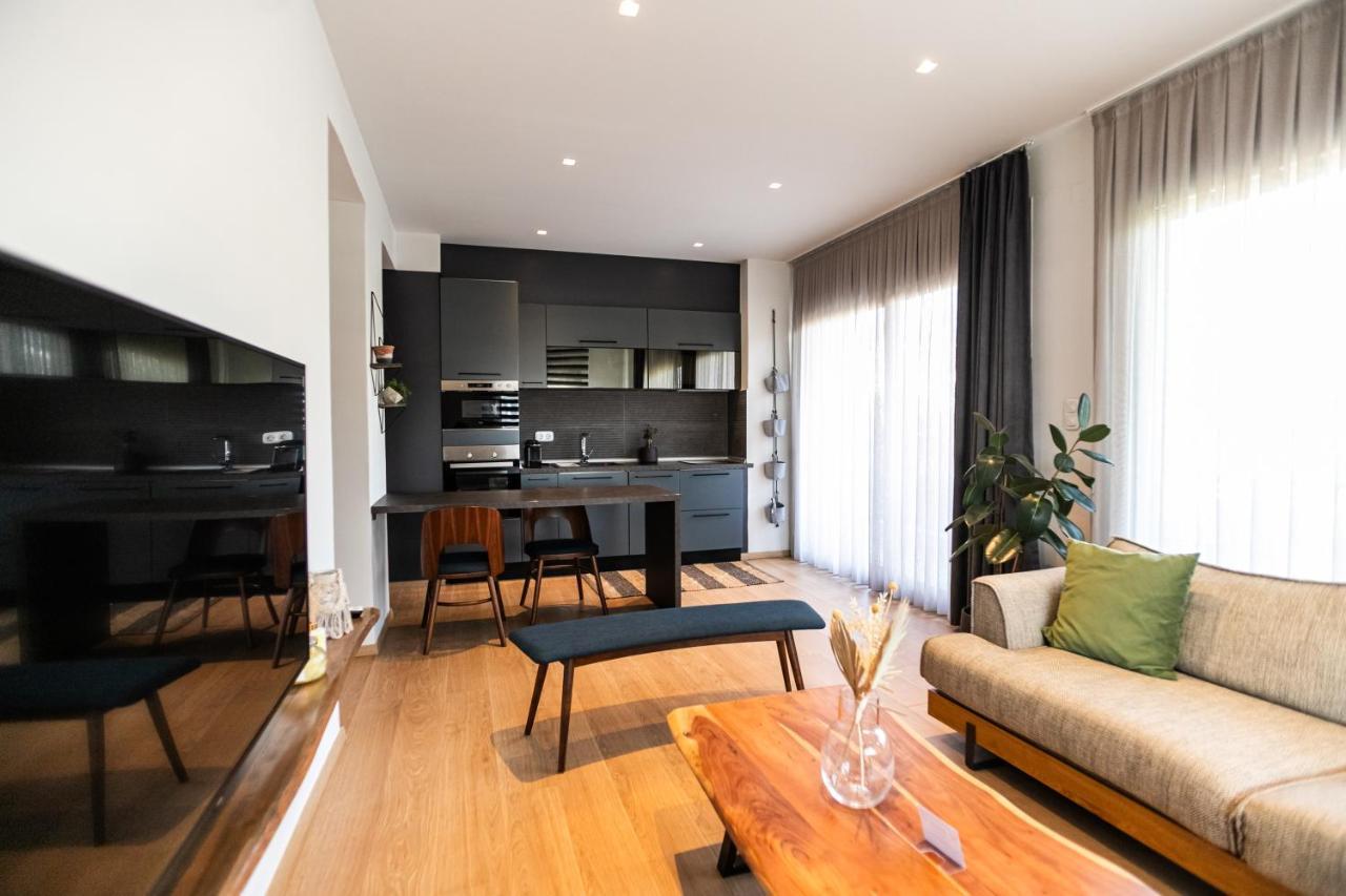 Aegli Central Luxury Apartment อเล็กซานโดรโพลิส ภายนอก รูปภาพ